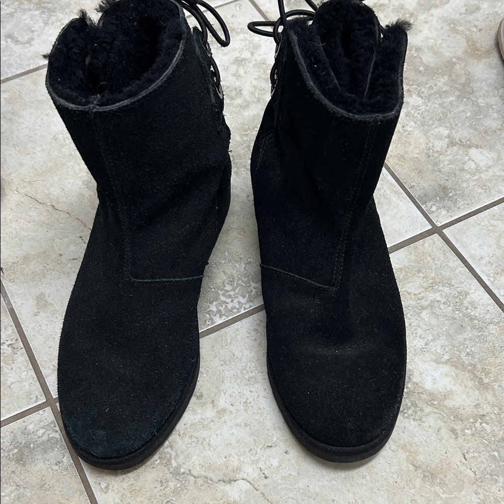 Koolaburra Black Lace-Up Women's Boots